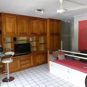 Appartement Un Pied-à-terre Au Centre De, Papeete (Tahiti)